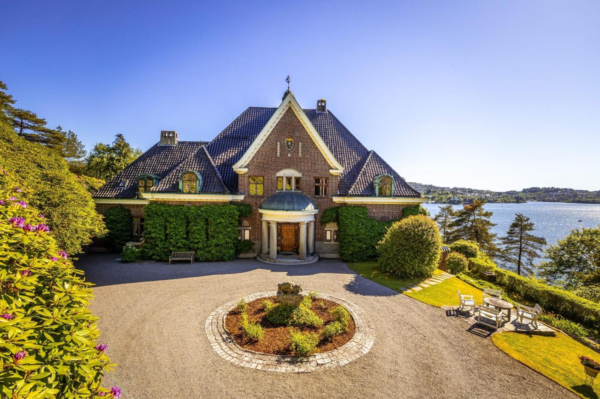 Unique Victorian Villa With Private Coastline Bergen Extérieur photo