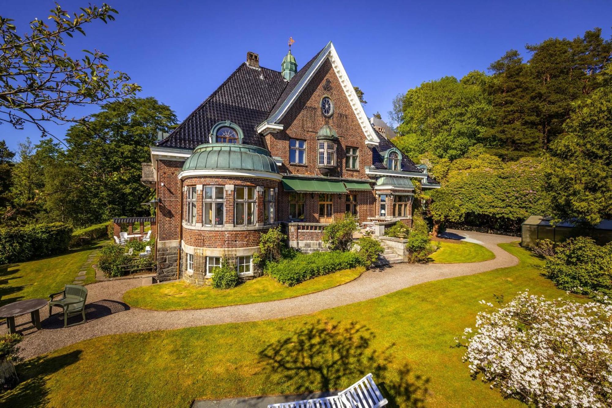 Unique Victorian Villa With Private Coastline Bergen Extérieur photo